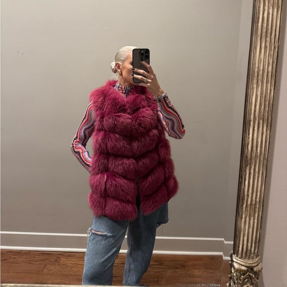 Fuchsia Pink Fox Fur Vest - Picture 2 of 6